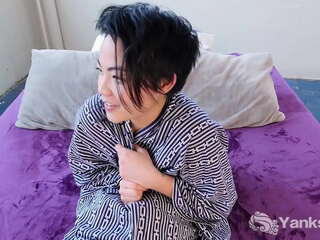 Yanks babe cutey asian hope gold playing with her pussy